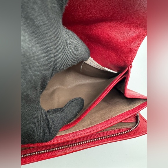 Bottega Veneta Wallet | Very Good Condition - Picture 5 of 16